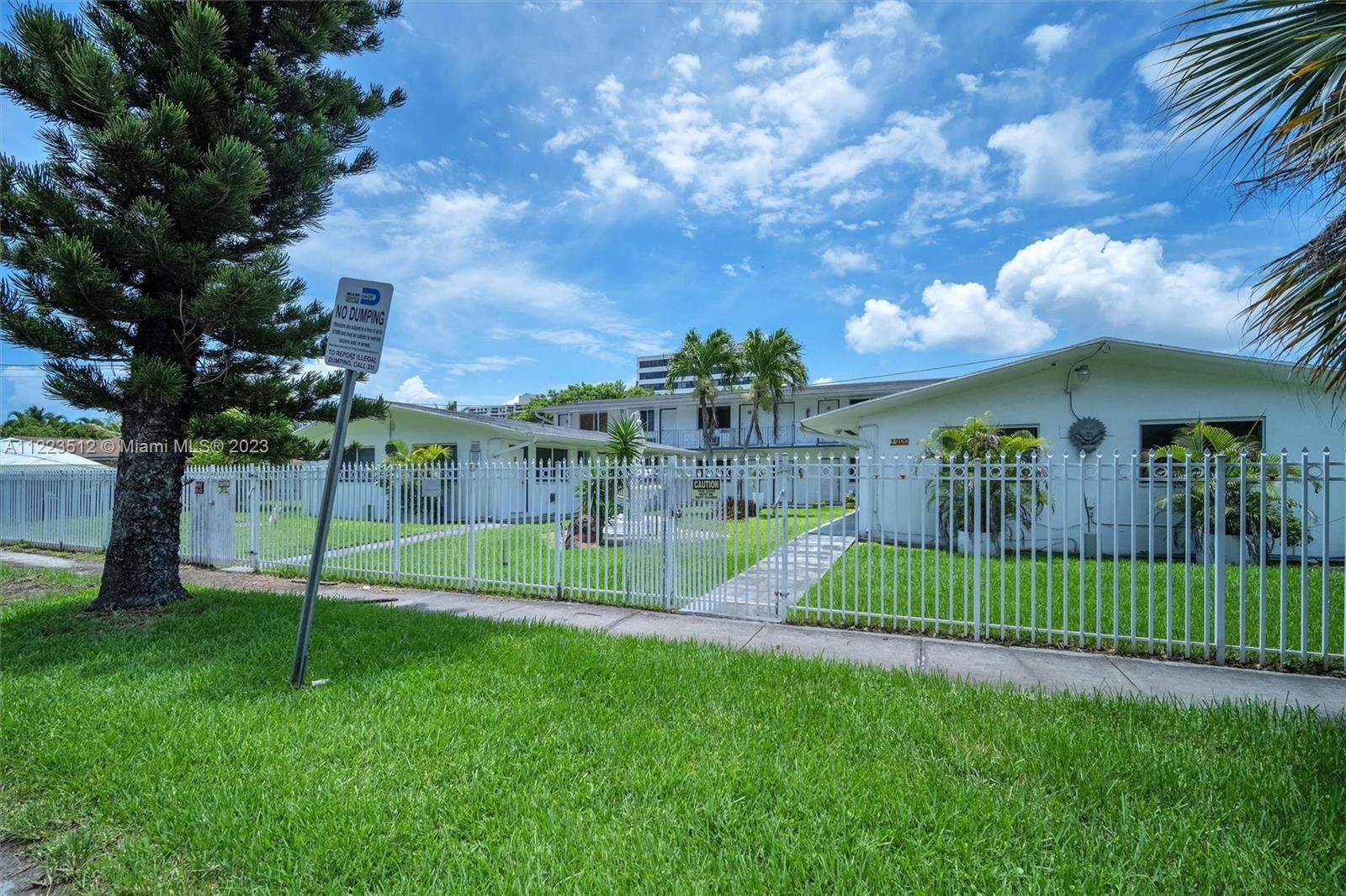 0.43 Acres, 1300 NE 110th St, Miami, FL 33161 Land and Farm