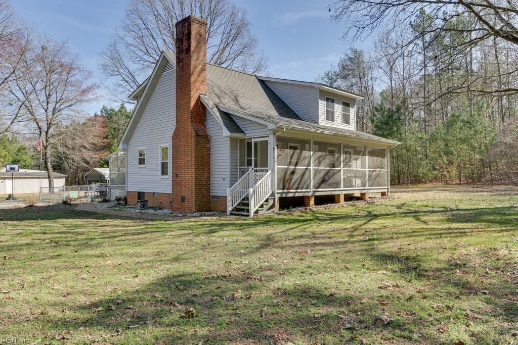 5.75 Acres, 584 Oak Lane, Shacklefords, VA 23156 Land and Farm