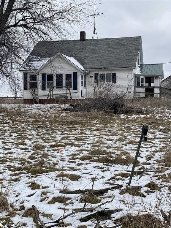 9.88 Acres, 16653 Wapello Keokuk Road, Hedrick, IA 52563 Land and Farm