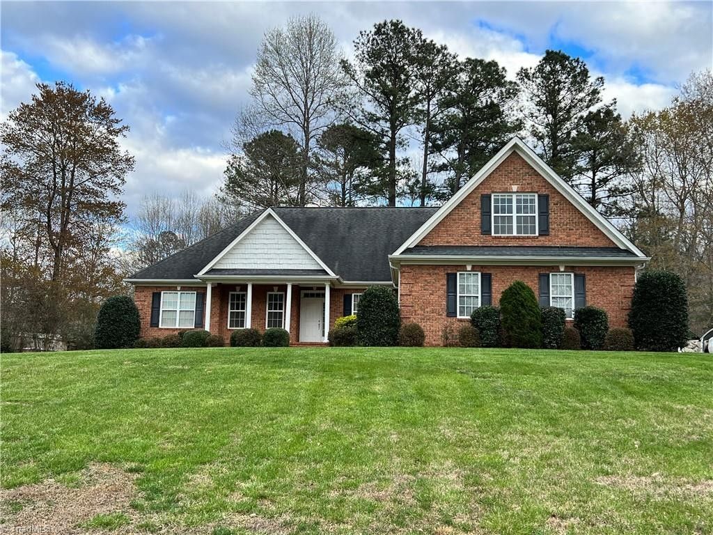 1.29 Acres, 1180 Chamberlin Drive, Asheboro, NC 27205 Land and Farm