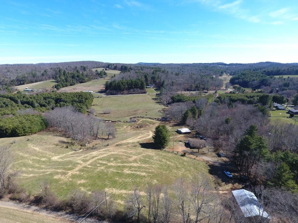 14 Acres, 8017 Pipers Gap Rd., Galax, VA 24333 Land and Farm