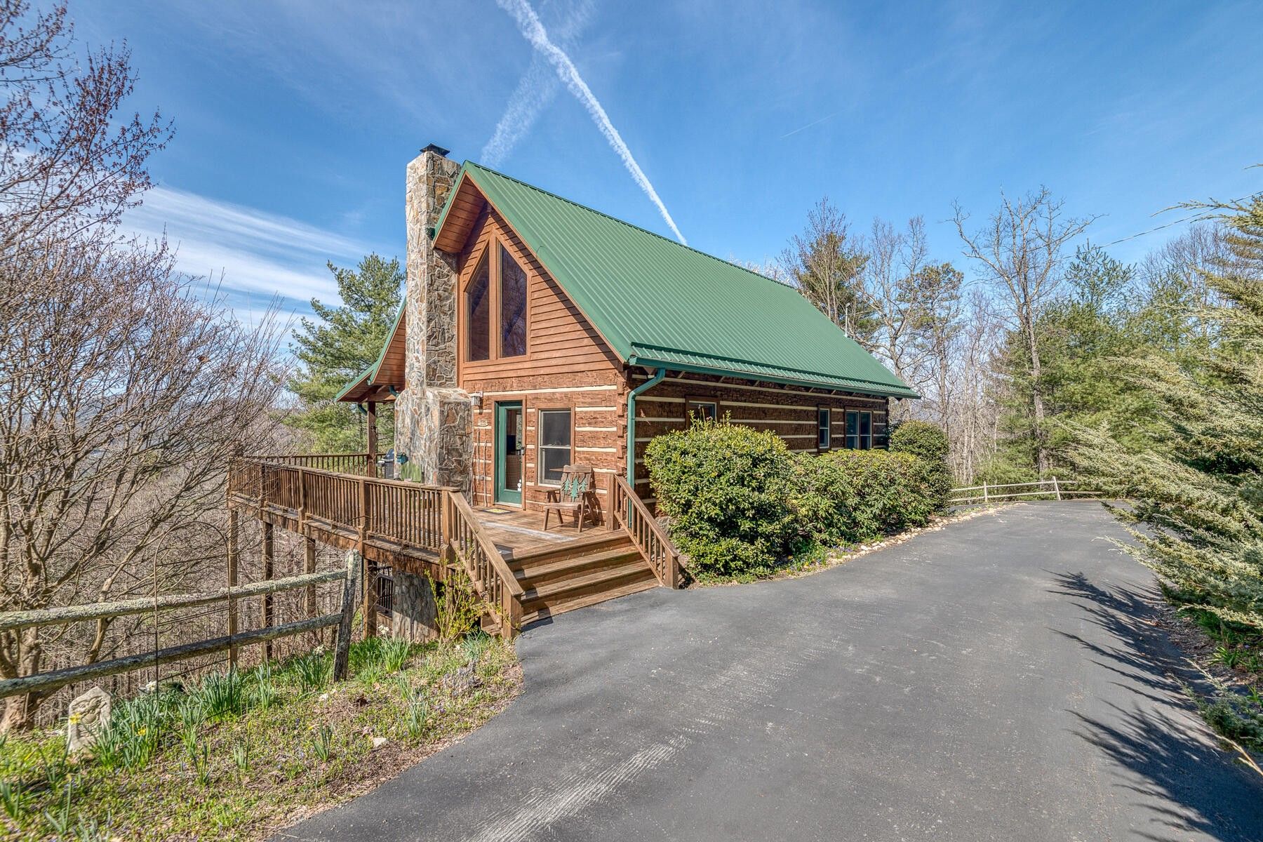 2 Acres, 1967 Callalantee Drive, Mountain City, TN 37683 Land and Farm