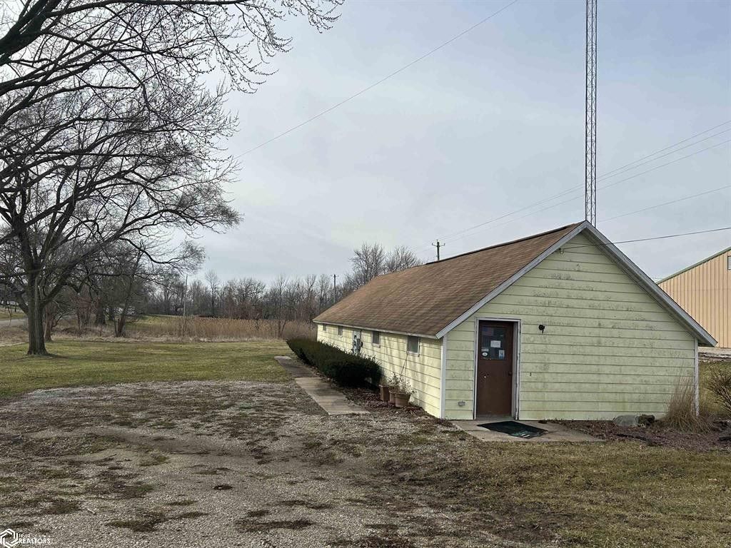 1.33 Acres, 608 Madison Avenue, Donnellson, IA 52625 Land and Farm