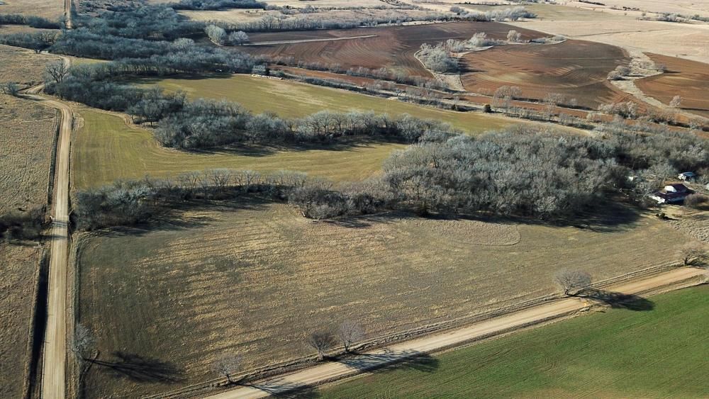 00000 East Hedberg Road, Gypsum, KS 67448 MLS Saline 143 Land and Farm