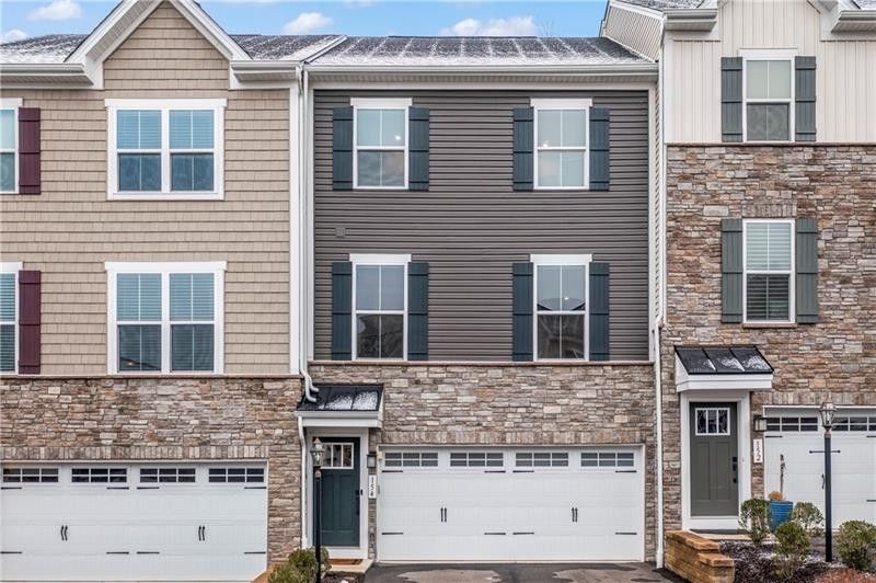 0.12 Acres, 154 Cole Dr, Mckees Rocks, PA 15136 Land and Farm