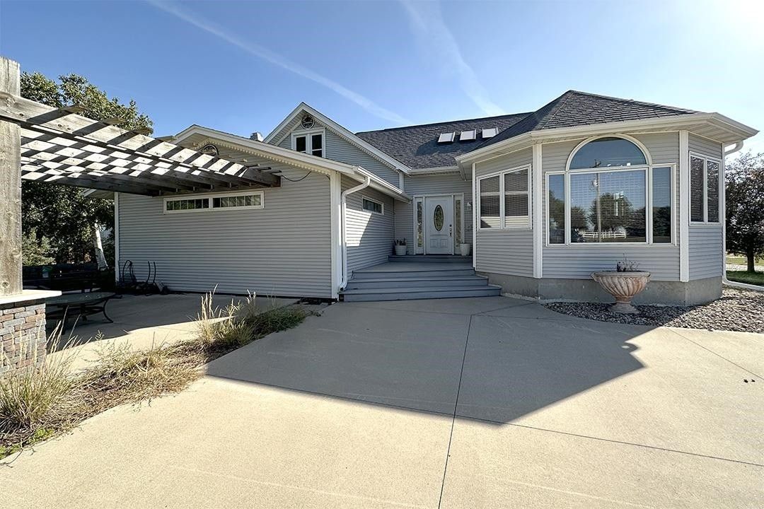 2.7 Acres, 3668 US 75 Ave, Sioux Center, IA 51250 Land and Farm