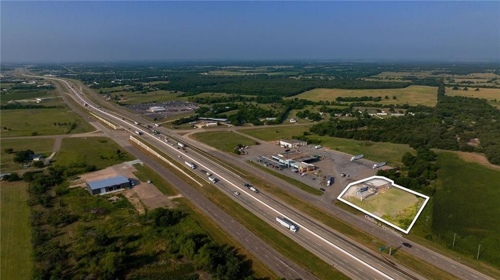 1.23 Acres, 16105 N Ih 35 Highway, Elm Mott, TX 76640 Land and Farm