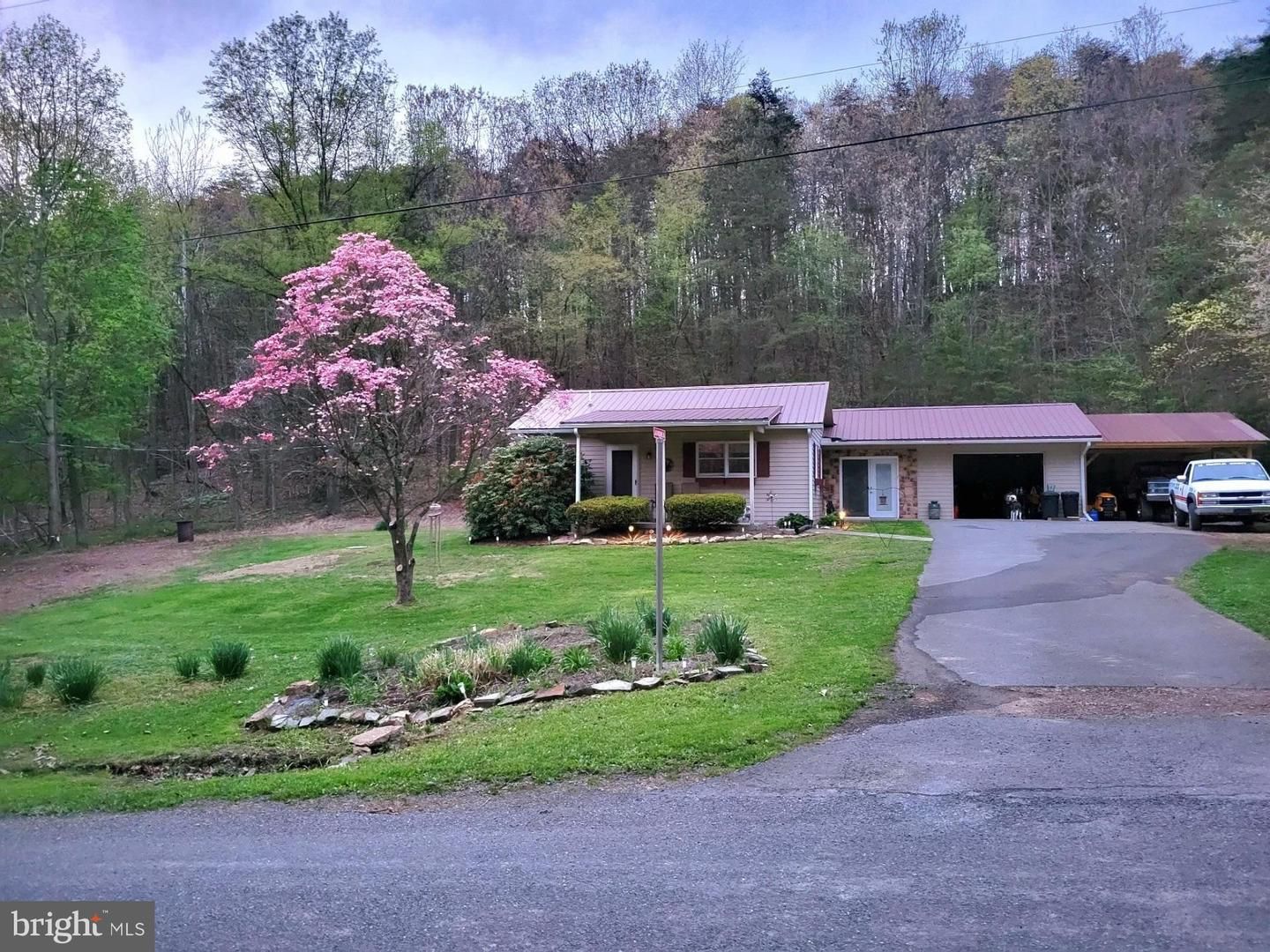 4.25 Acres, 221 Greenwood Dr, Millerstown, PA 17062 Land and Farm