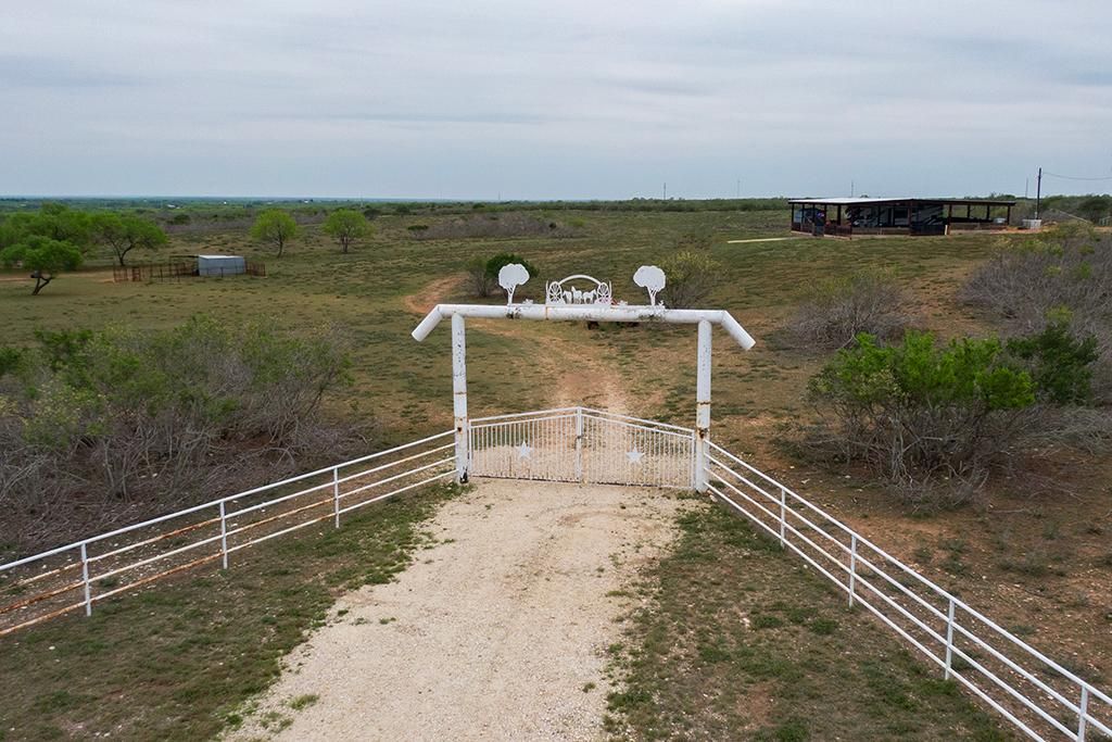 15.63 Acres, Moore, TX 78057 Land and Farm