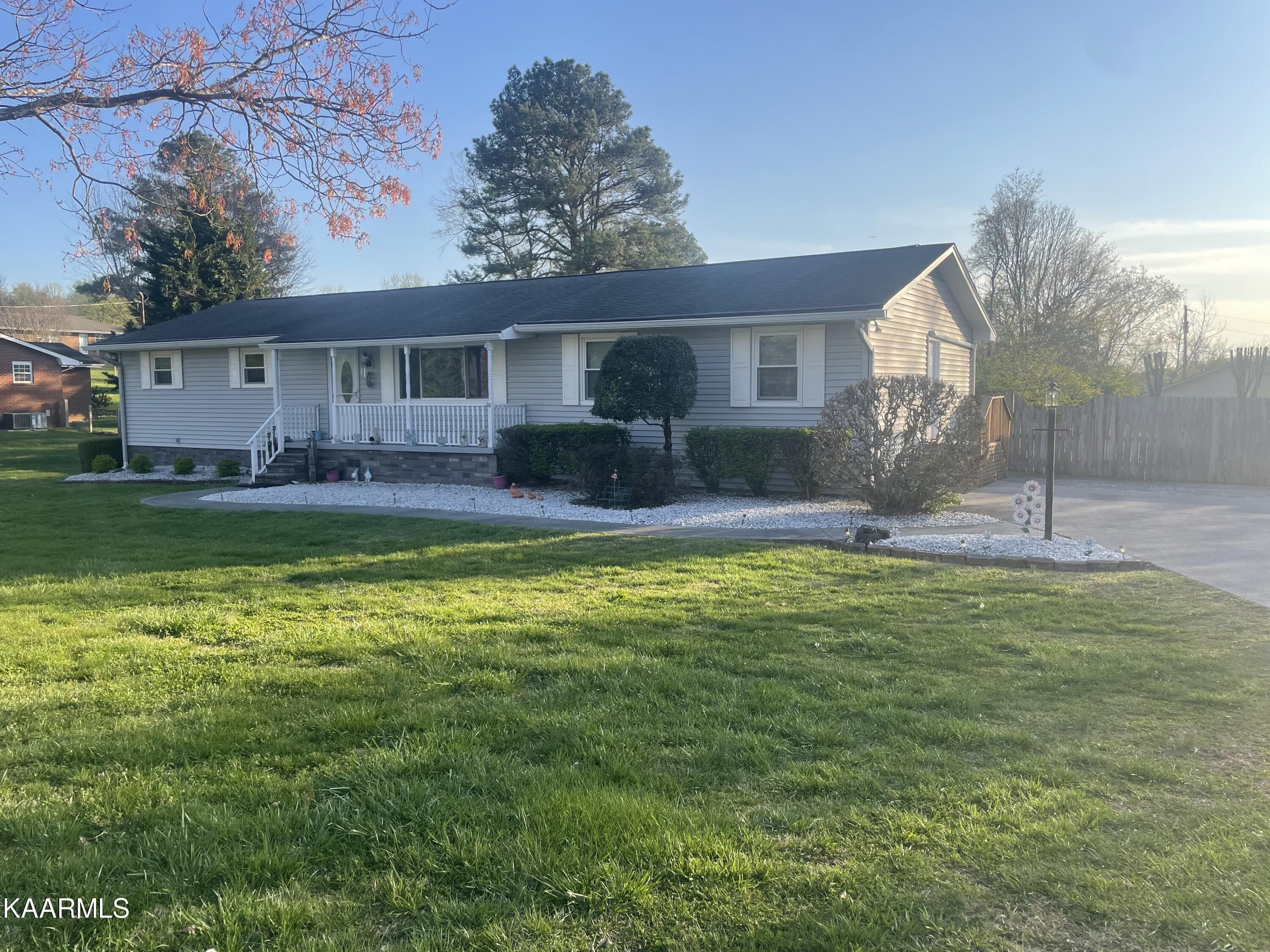 0.01 Acres, 917 Royal Ave, Seymour, TN 37865 Land and Farm