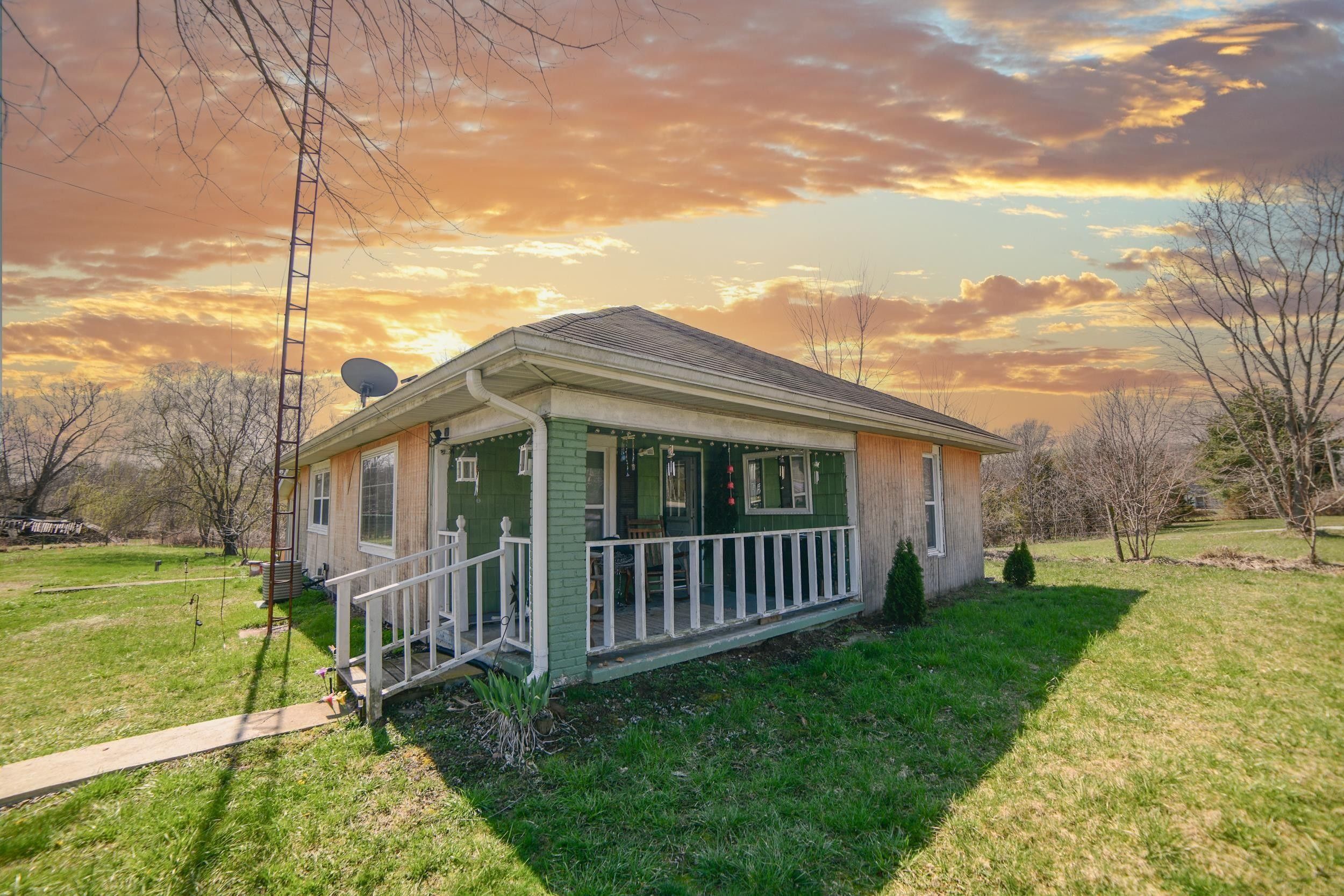 0.65 Acres, 1118 Vinegar Hill Road, Bedford, IN 47421 Land and Farm