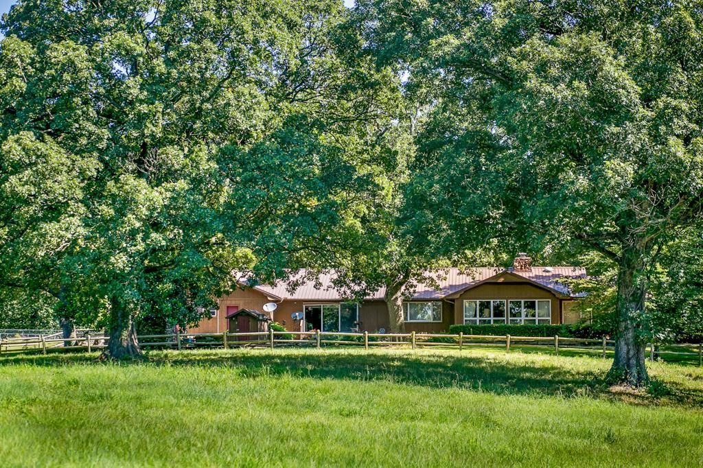 225 Acres, 472 Seven Oaks Ln., Noel, MO 64854 Land and Farm