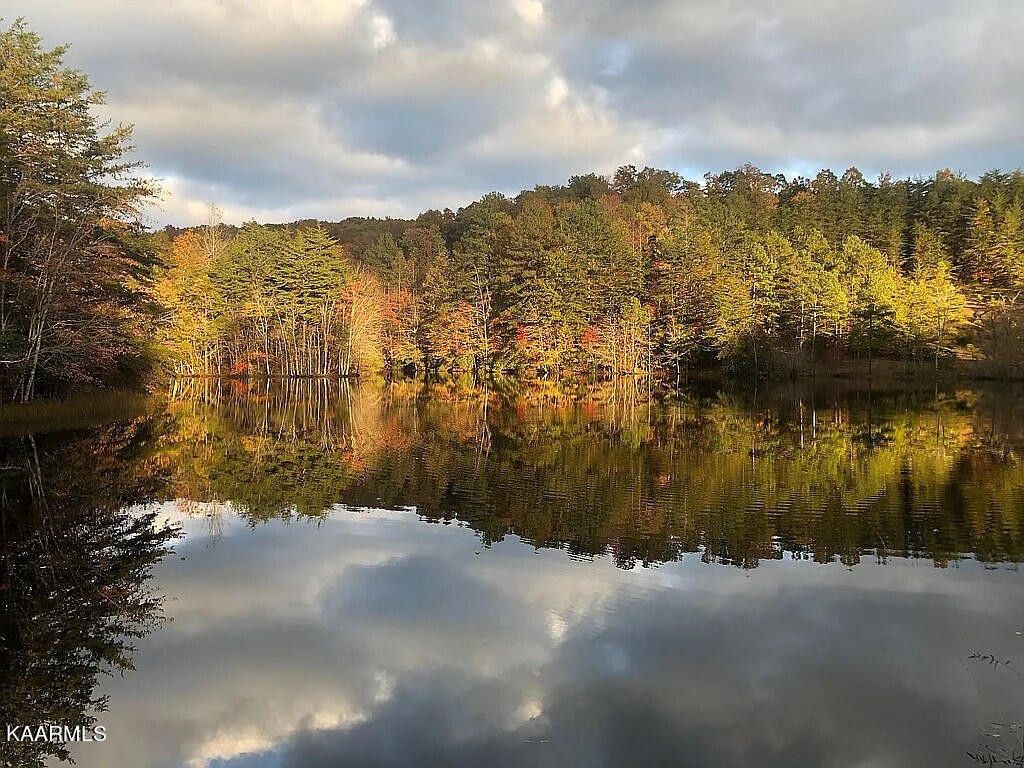 26.4 Acres, 589 Christian Rd, Crossville, TN 38572 Land and Farm