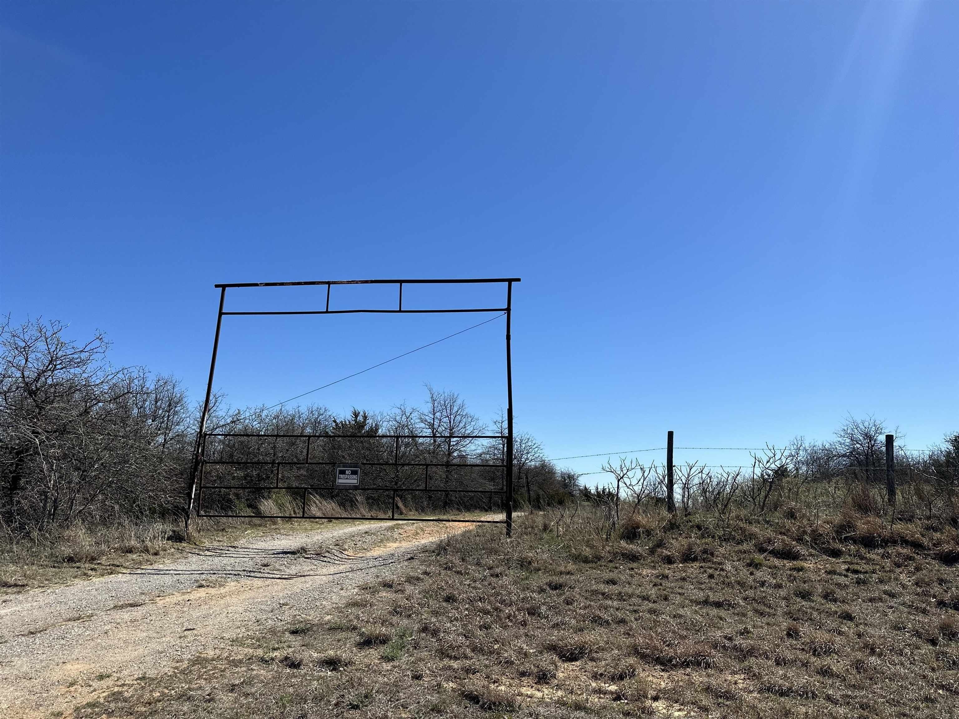 400 Acres, E0970 RD, Geary, OK 73043 Land and Farm