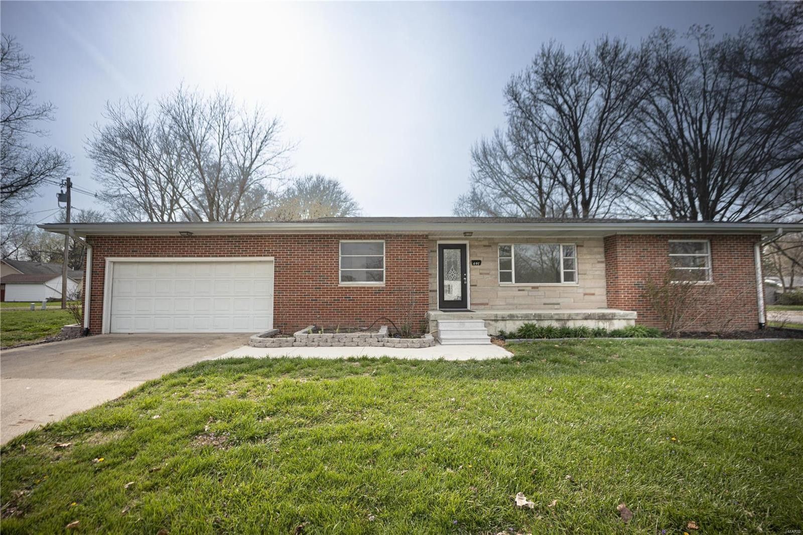 0.19 Acres, 691 17th Street, Carlyle, IL 62231 Land and Farm