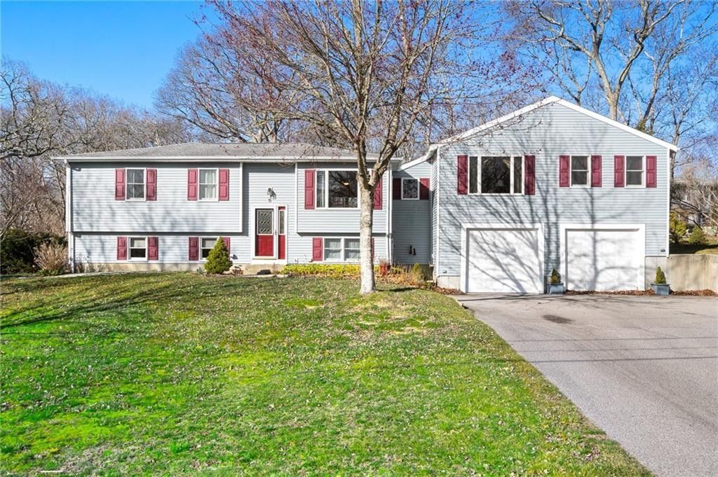 0.52 Acres, 11 Robin Way, Westerly, RI 02891 Land and Farm