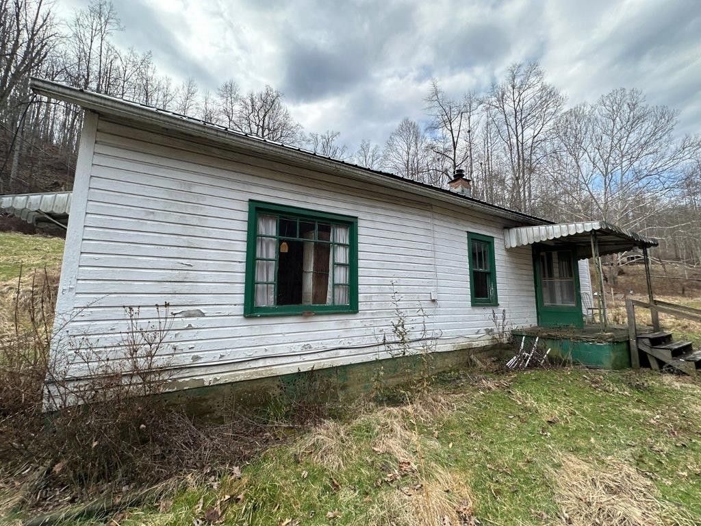 5 Acres, 5234 Whites Creek Road, Catlettsburg, KY 41129 Land and Farm