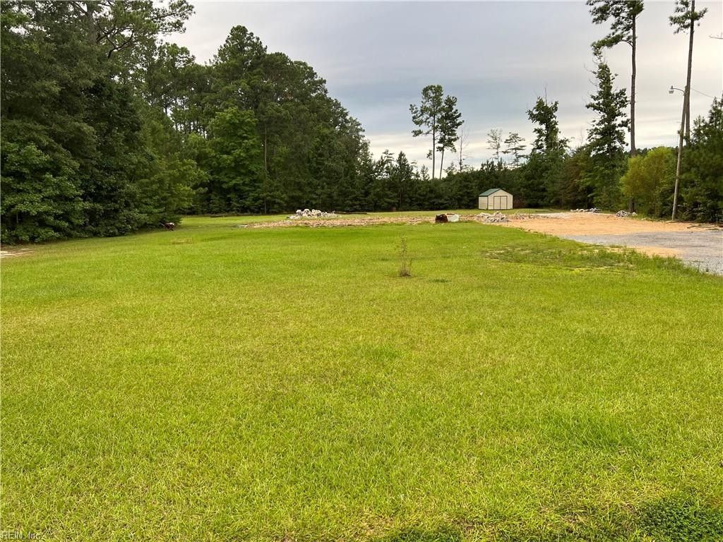 1.01 Acres, 16420 Pittman Road, Branchville, VA 23828 Land and Farm