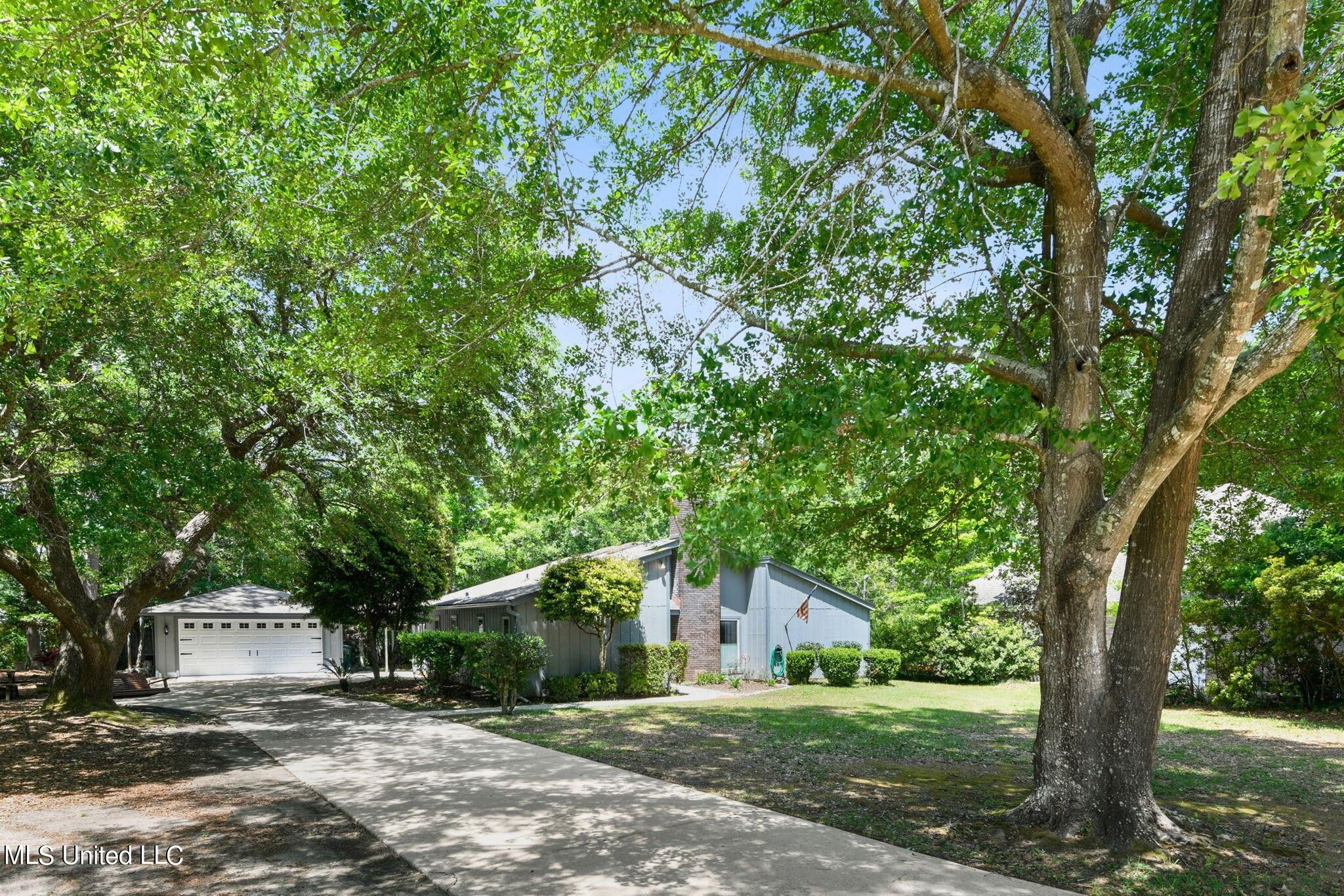 0.37 Acres, 7892 Hilo Way, Diamondhead, MS 39525 Land and Farm