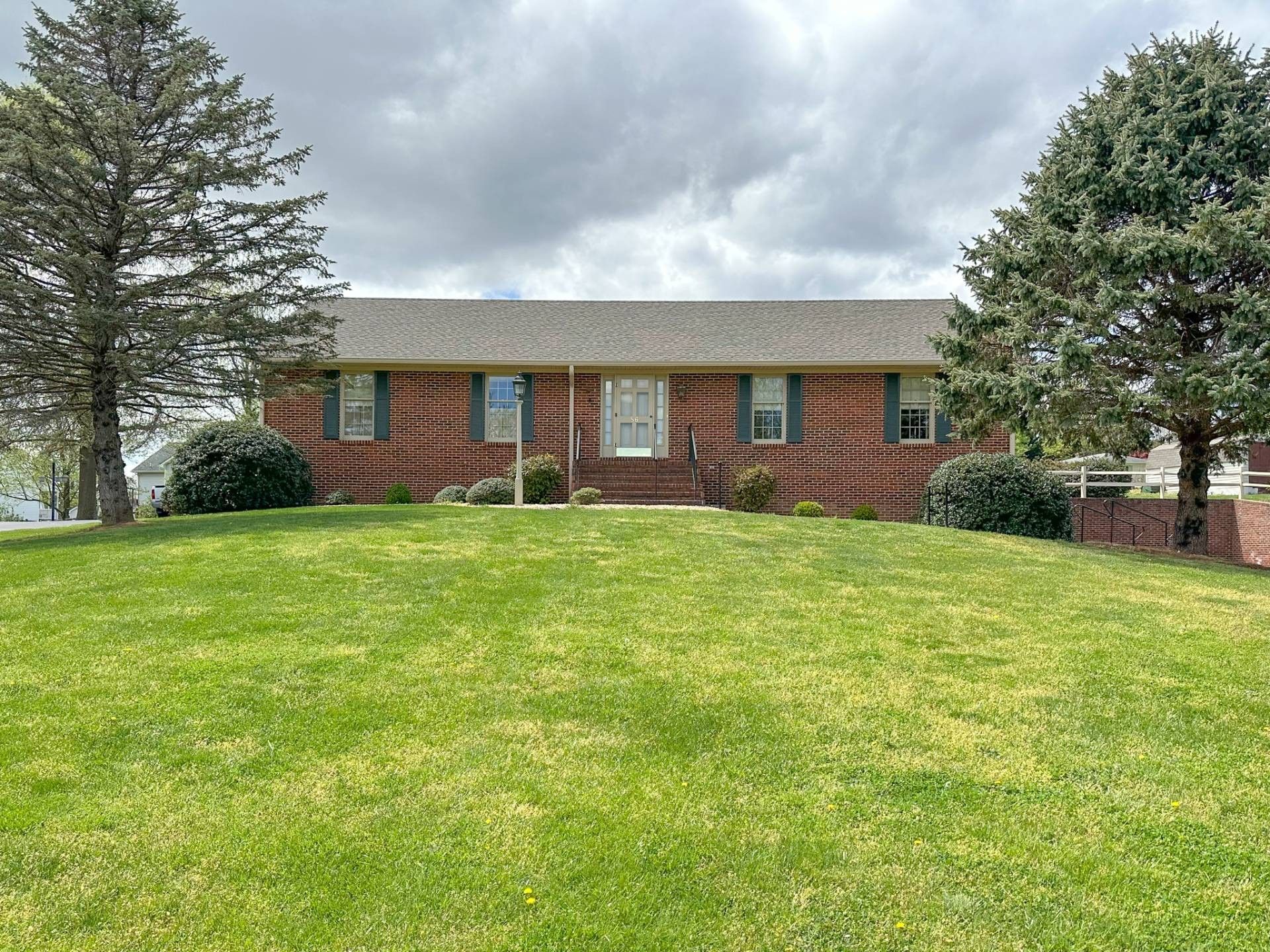 1.02 Acres, 86 Highland Dr, Stuarts Draft, VA 24477 Land and Farm