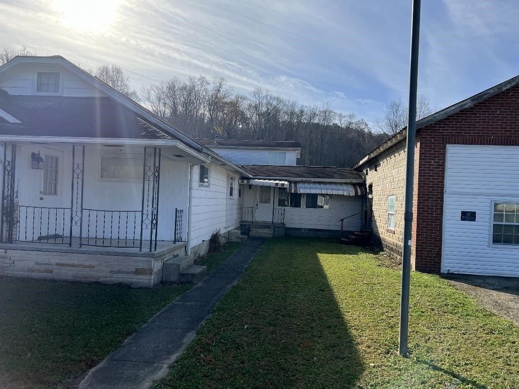 0.34 Acres, 81358137 Holley Avenue, Hamlin, WV 25523 Land and Farm