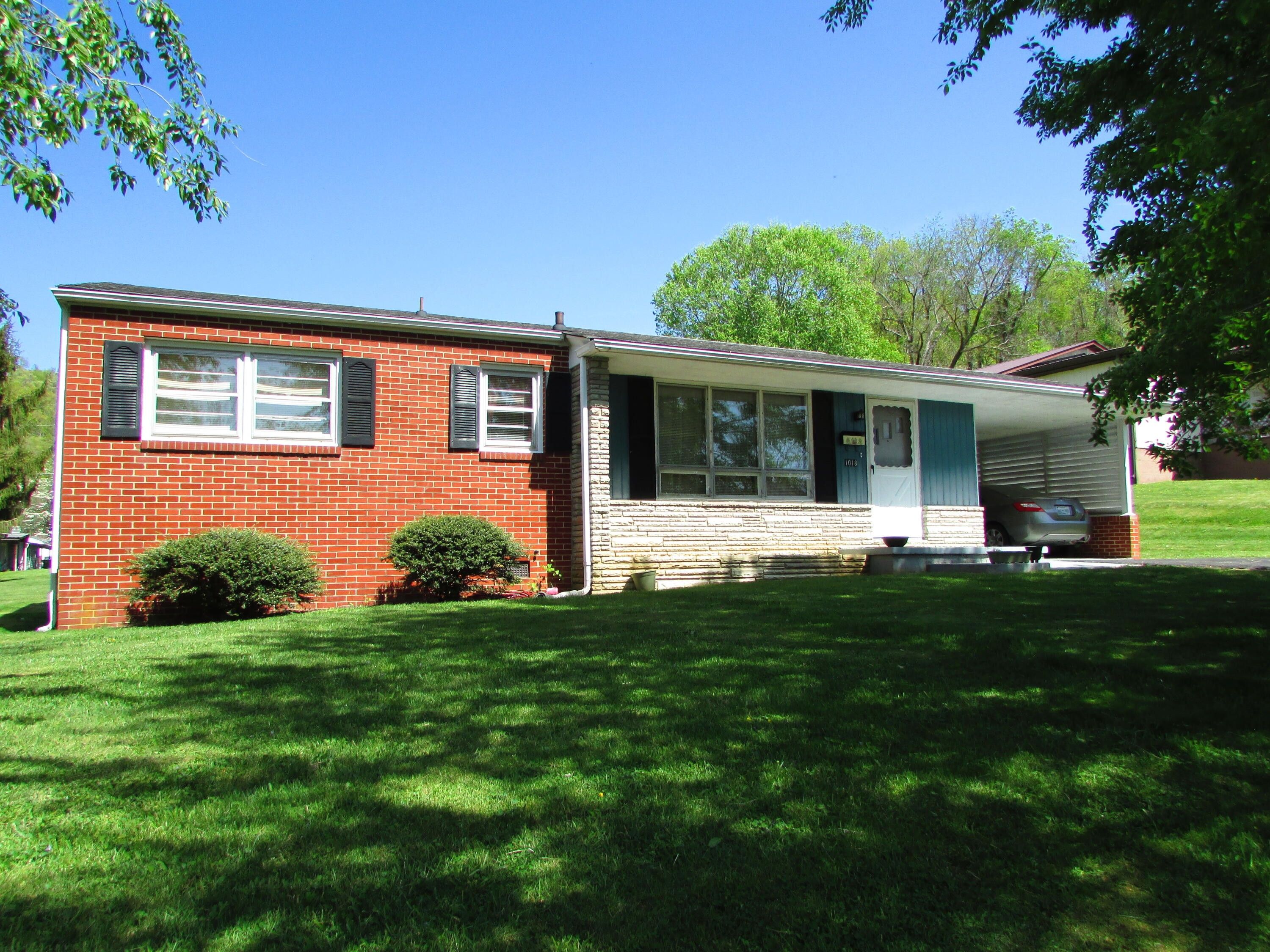 0.34 Acres, 1018 Fairview Street, Elizabethton, TN 37643 Land and Farm