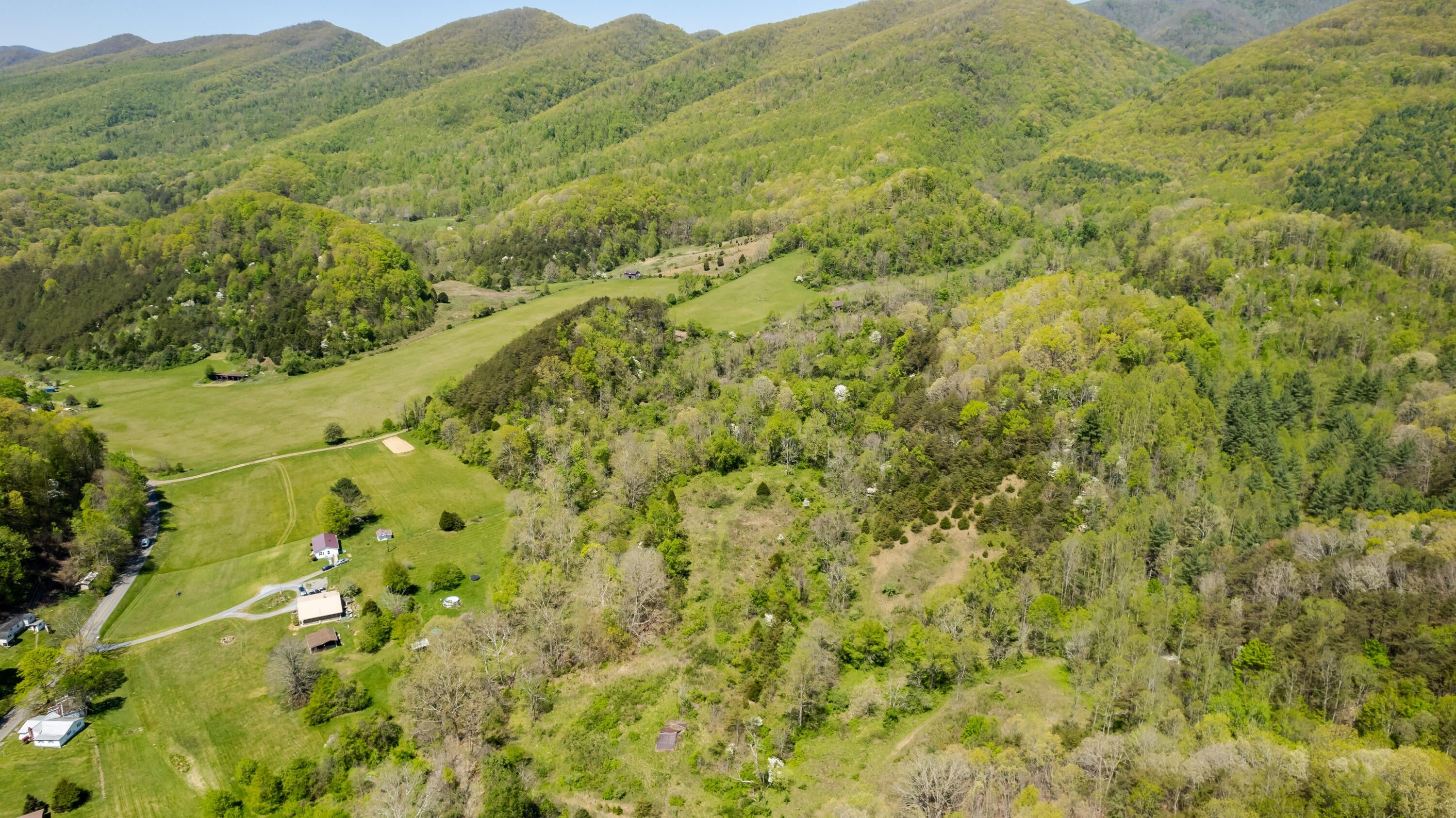 21.6 Acres, 29375 Poor Valley Road, Saltville, VA 24370 Land and Farm