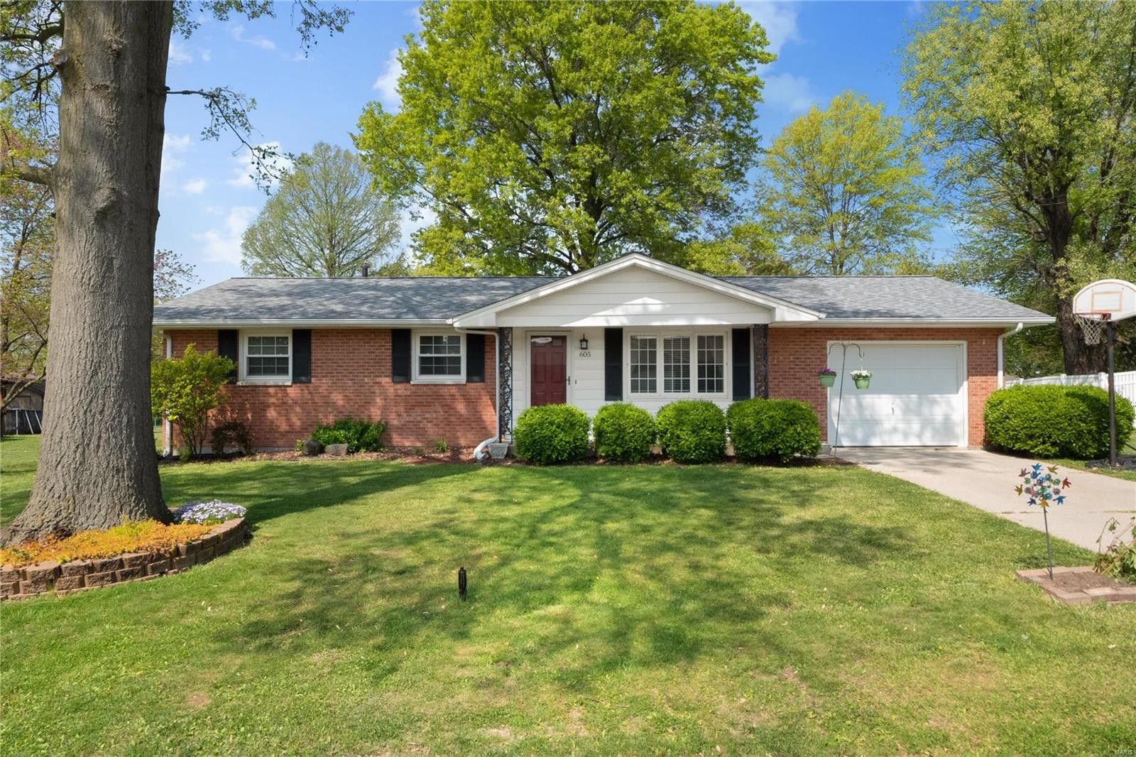 0.29 Acres, 605 Paula Drive, Waterloo, IL 62298 Land and Farm