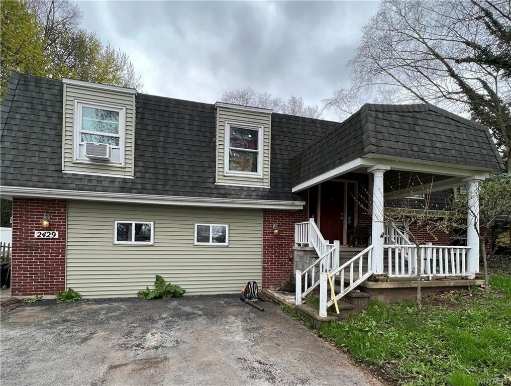 1.1 Acres, 2429 Lockport Olcott Road, Newfane, NY 14108 Land and Farm