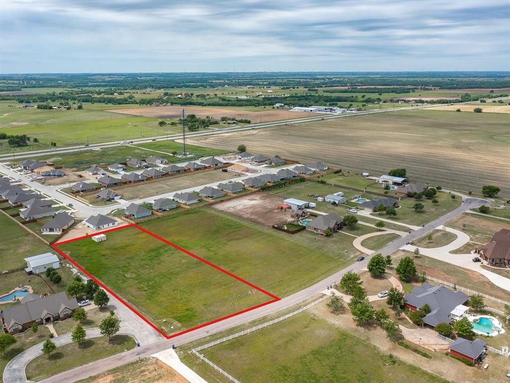 1.53 Acres, 136 County Road 466, Lindsay, TX 76252 Land and Farm