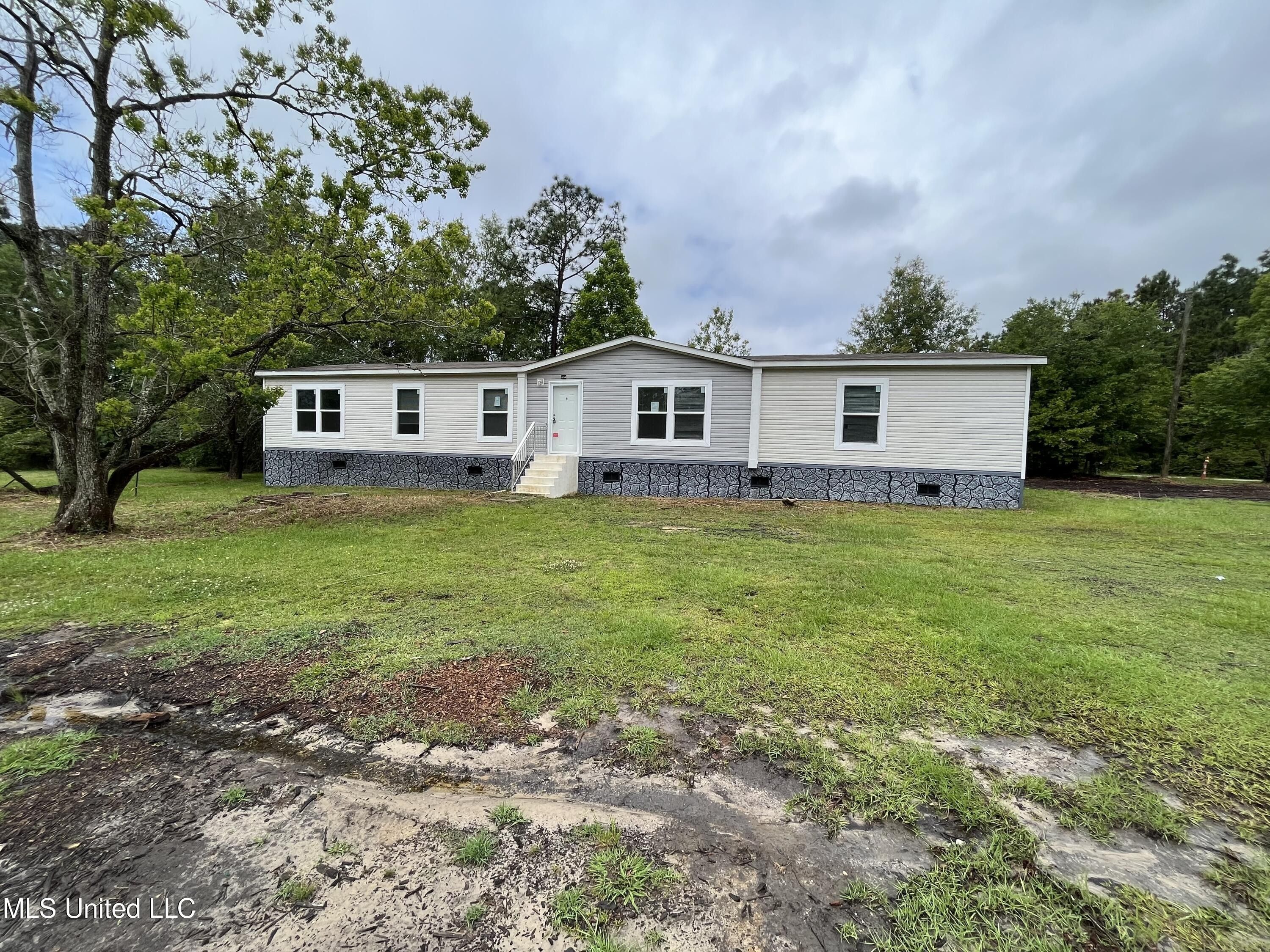 1 Acres, 15413 Krohn Road, Ocean Springs, MS 39565 Land and Farm