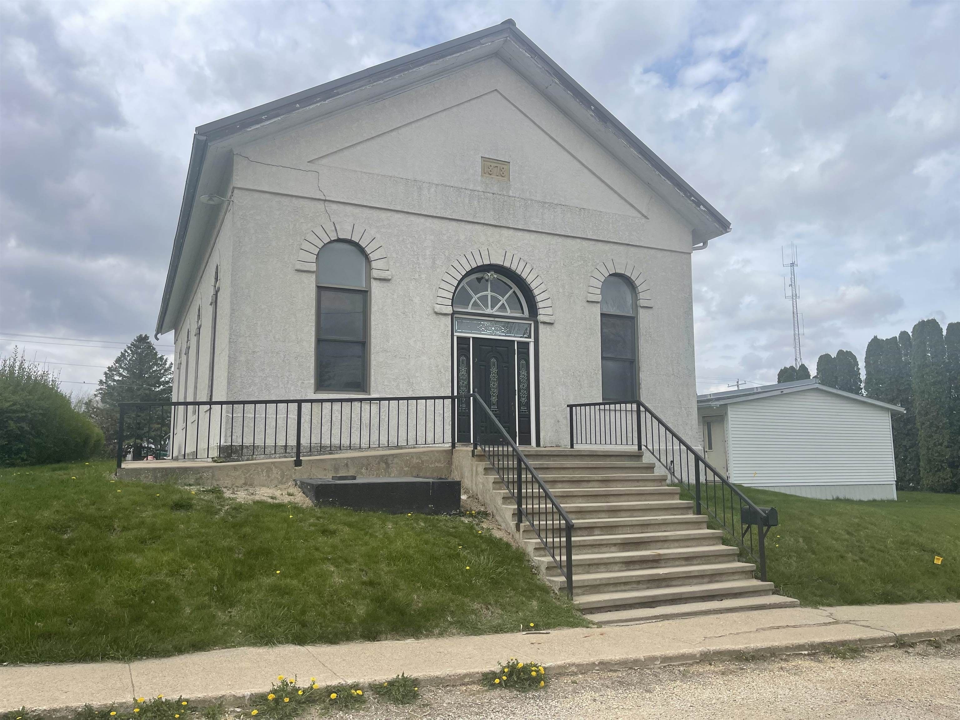 0.4 Acres, 112 S Pine, West Union, IA 52175 Land and Farm