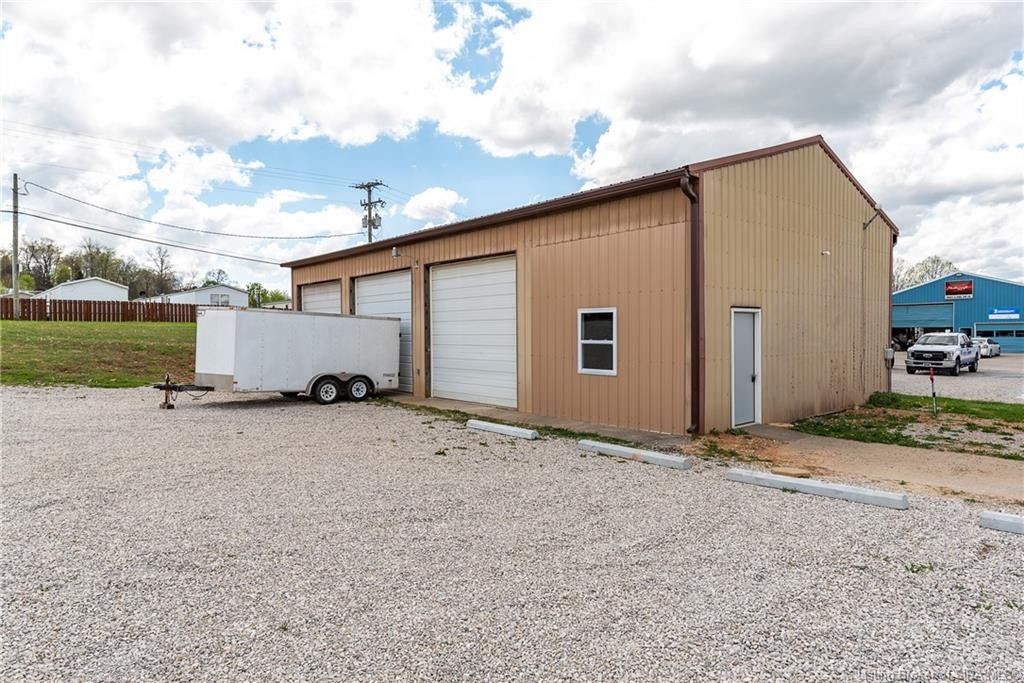 1 Acres, 1040 Old Forest Road, Corydon, IN 47112 Land and Farm