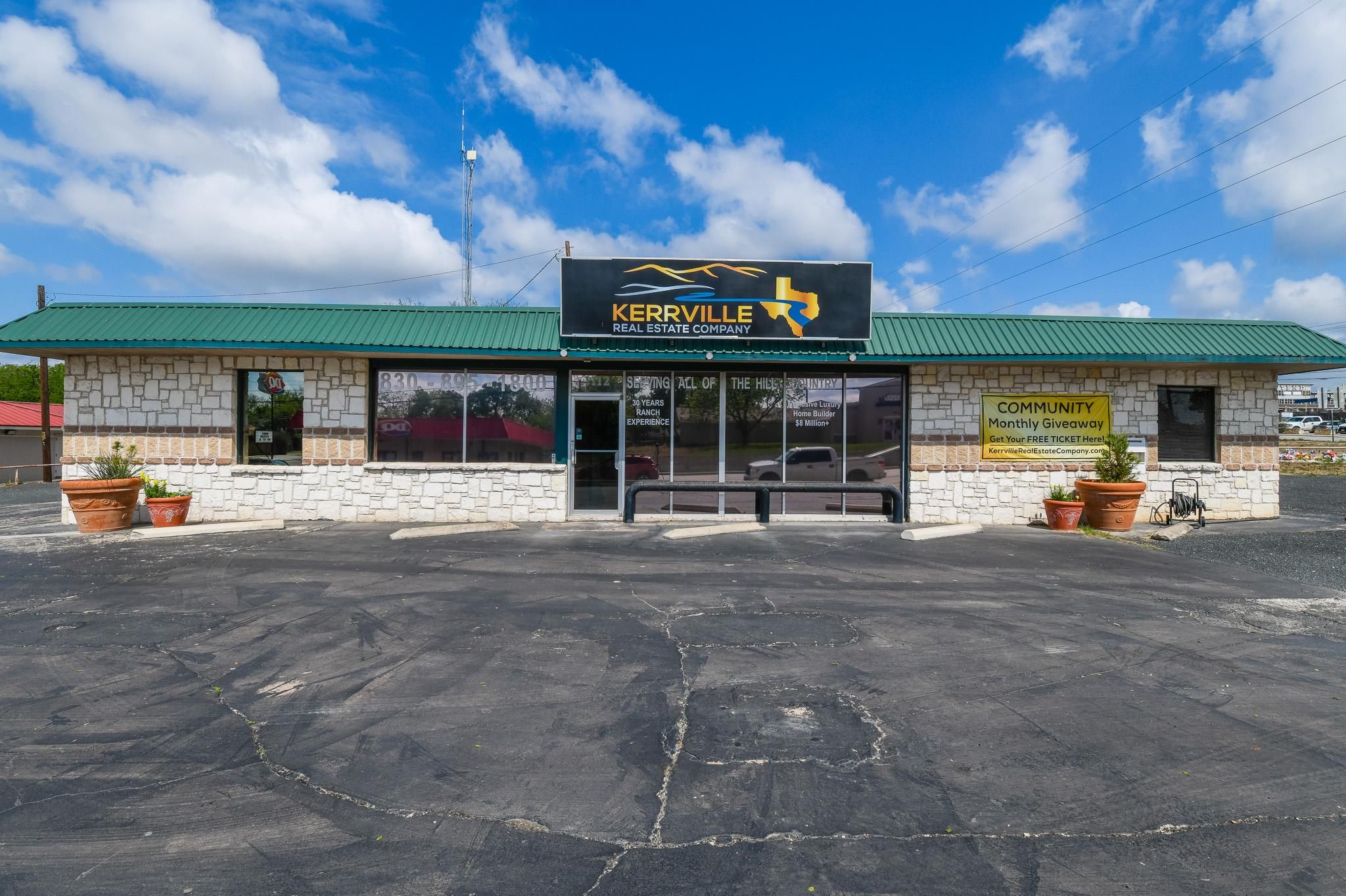 1112 Sidney Baker Street, Kerrville, TX 78028 Land and Farm