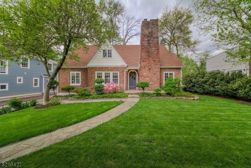 0.19 Acres, 125 N Passaic Ave, Chatham, NJ 07928 Land and Farm