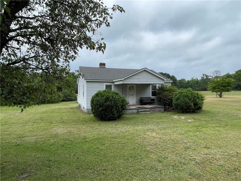 4.01 Acres, 6195 Keowee Road, Honea Path, SC 29654 Land and Farm