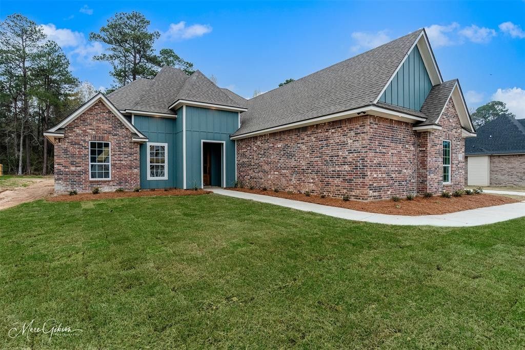 0.58 Acres, 1035 shady oaks, Keatchie, LA 71046 Land and Farm