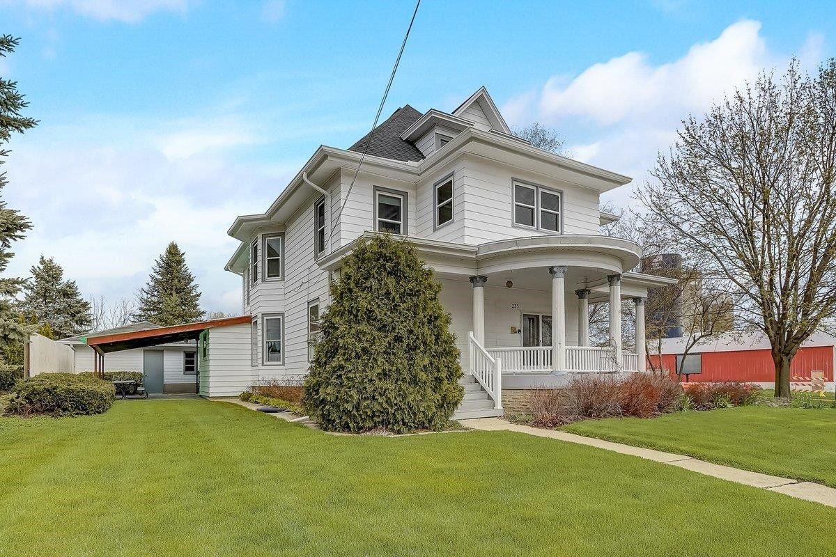 0.72 Acres, 233 E Main St, Marshall, WI 53559 Land and Farm