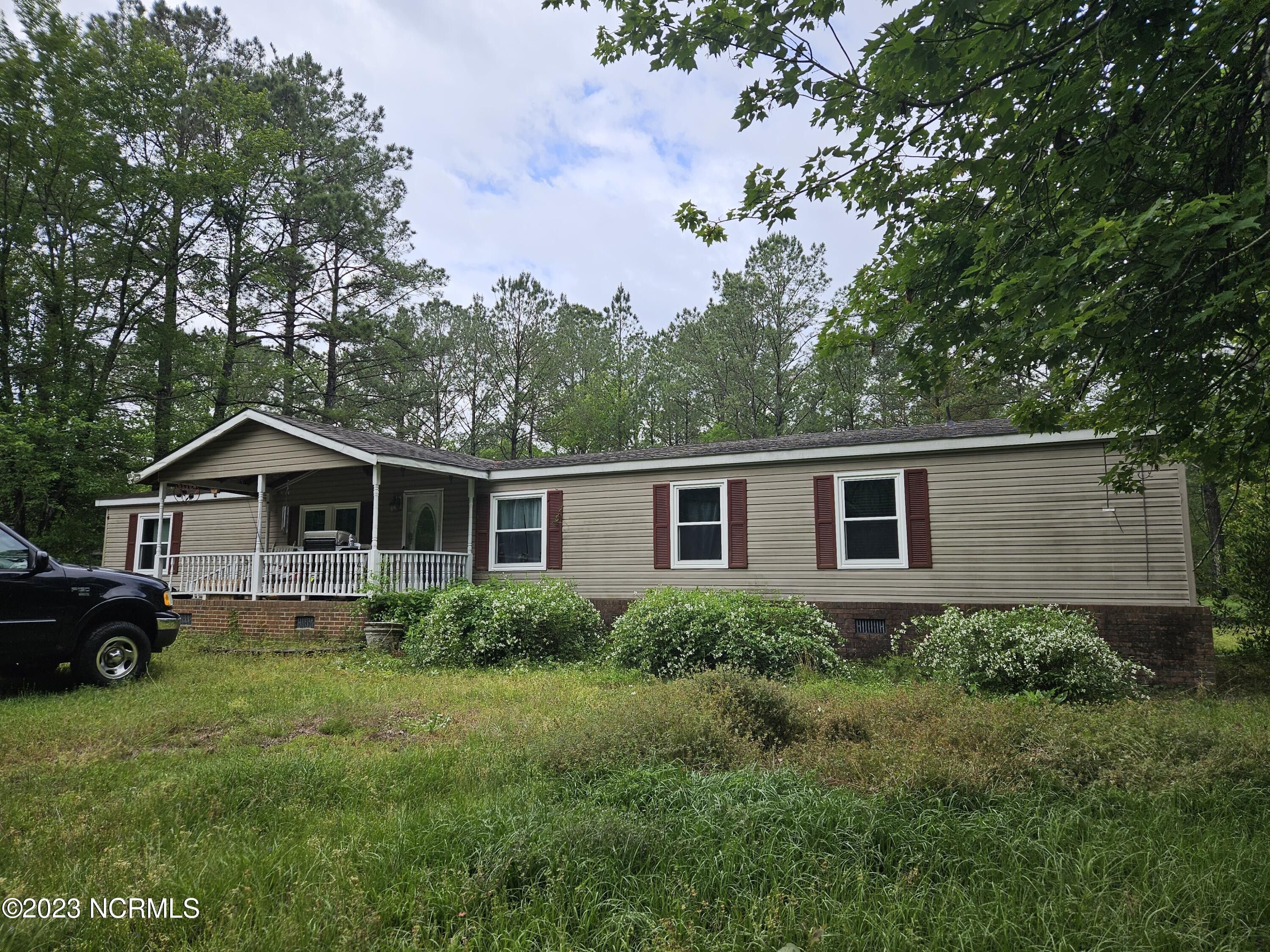 17.75 Acres, 5581 Burgaw Highway, Maple Hill, NC 28454 Land and Farm