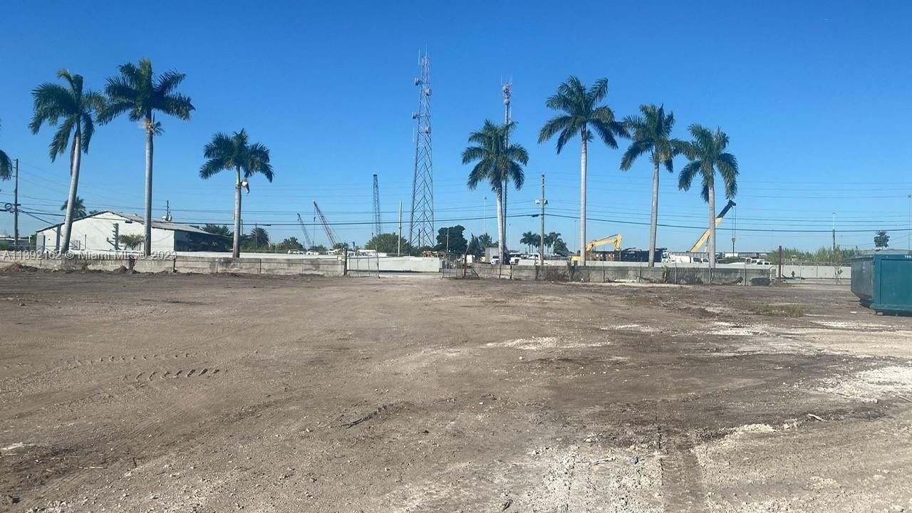 1 Acres, 13901 NW 112th Street, Hialeah Gardens, FL 33018 Land and Farm