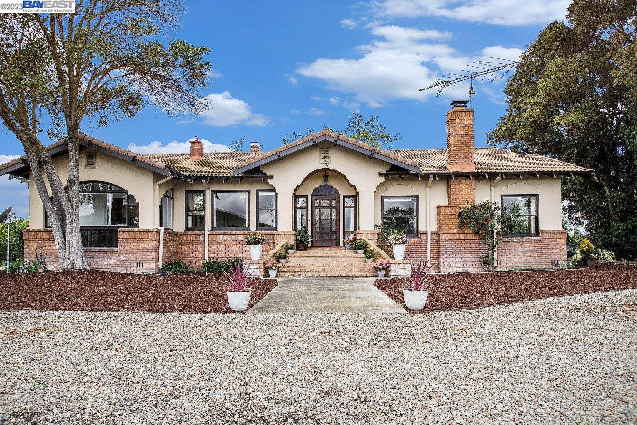 403 Acres, 8100 Carneal Road, Livermore, CA 94551 Land and Farm