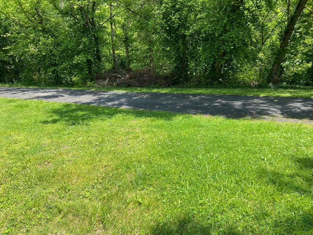 1 Acres, 00 Kinnikinnick Branch, Pikeville, KY 41501 Land and Farm