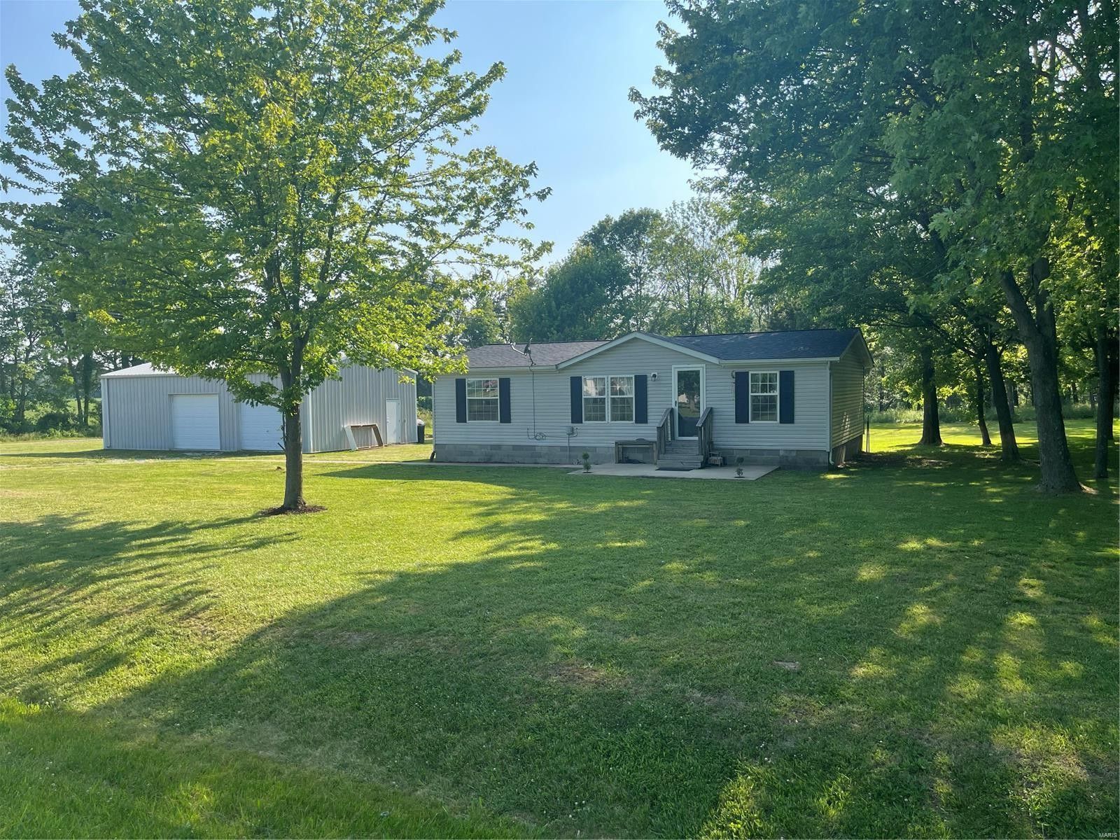 1 Acres, 175 Lakeview, Carlyle, IL 62231 Land and Farm