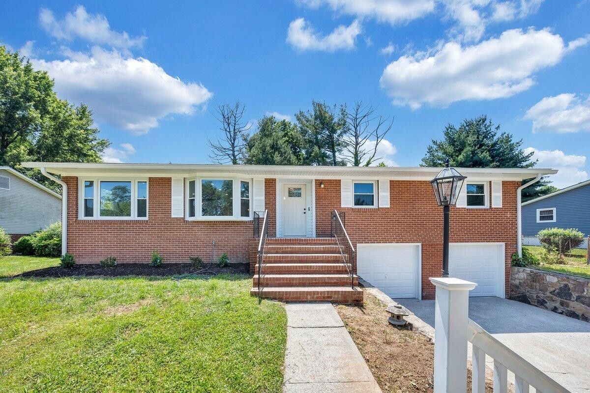 1 Acres, 316 Ingal BLVD, Salem, VA 24153 Land and Farm