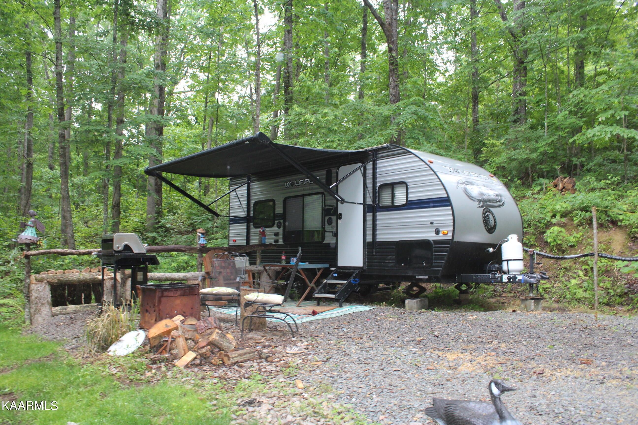 1.5 Acres, 818 Sleepy Hollow Rd, Jamestown, TN 38556 Land and Farm