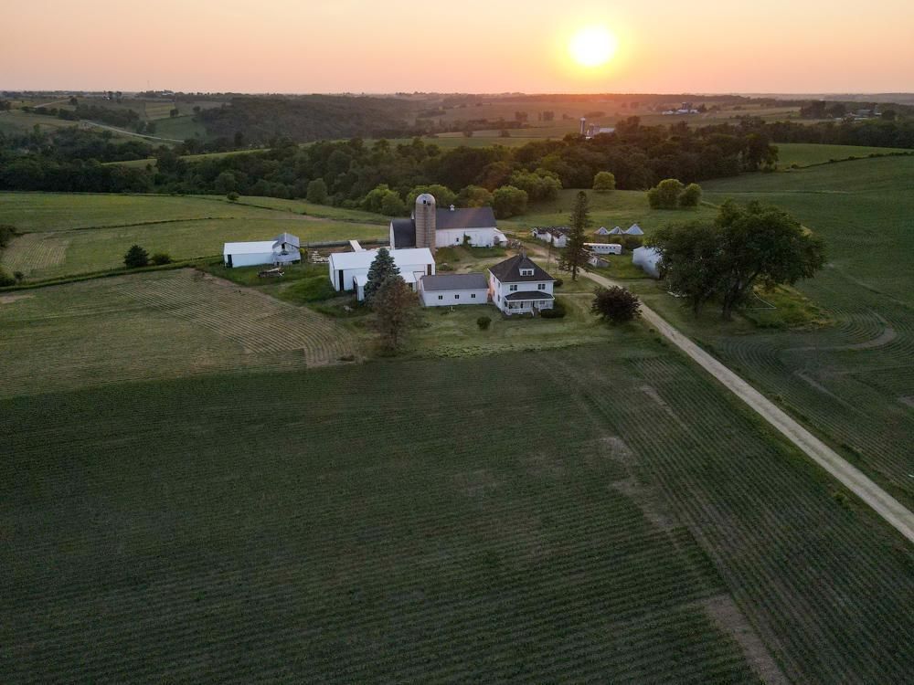 14731 Apple Grove Church Road, Argyle, WI 53504 MLS Lafayette 95 Land and Farm