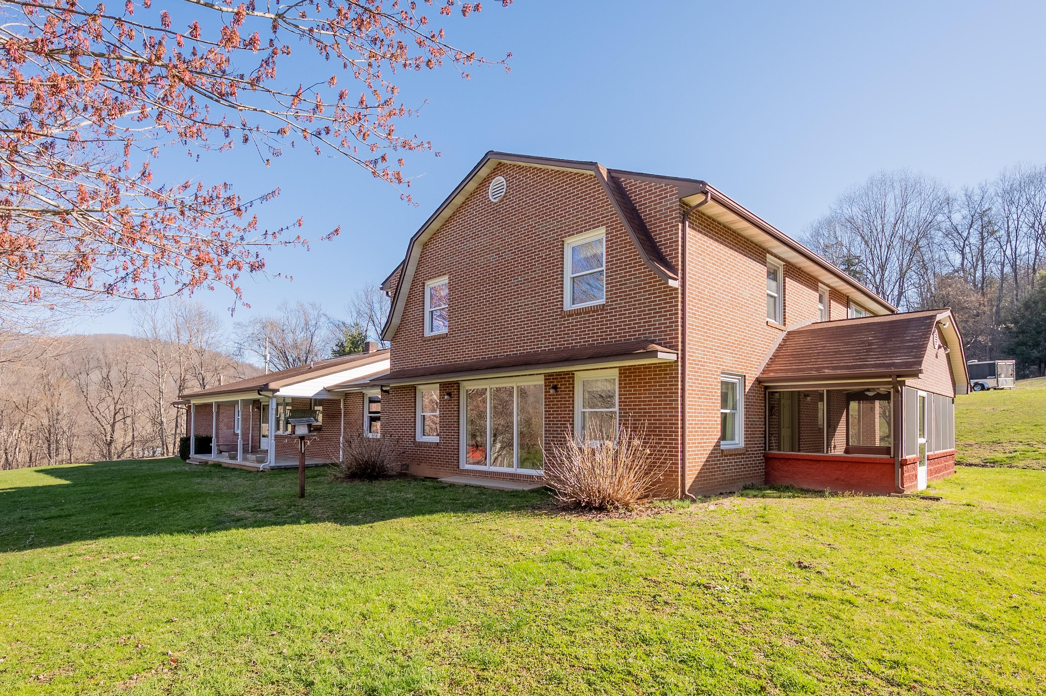 25.71 Acres, 140 Edgewater Lane, Narrows, VA 24124 Land and Farm