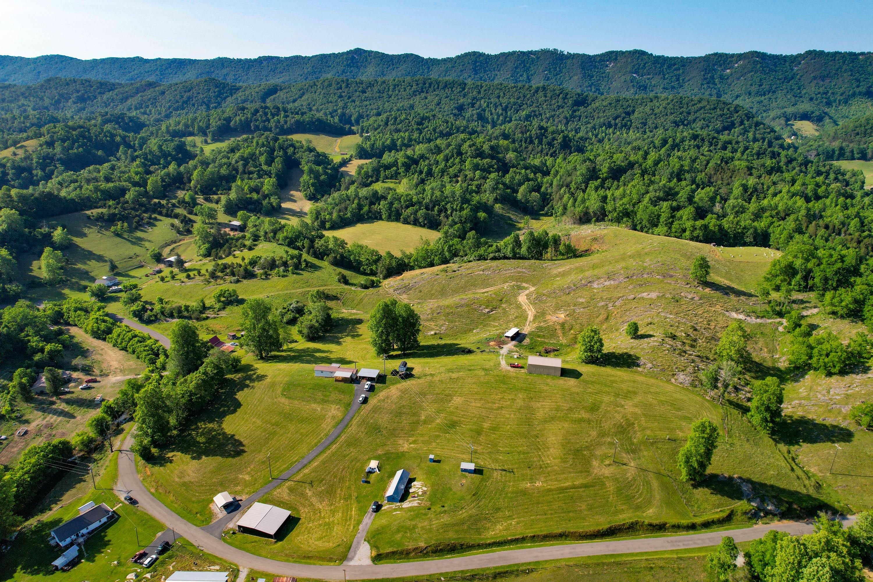 27.3 Acres, 2428 Possum Creek Road, Gate City, VA 24251 Land and Farm