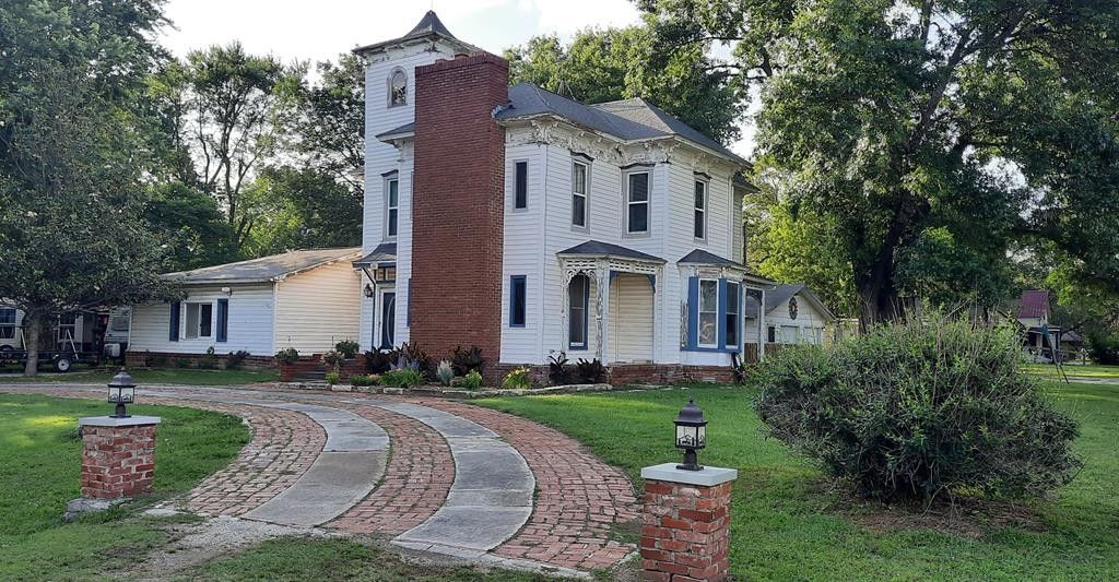 0.32 Acres, 201 Preston, Thayer, KS 66776 Land and Farm