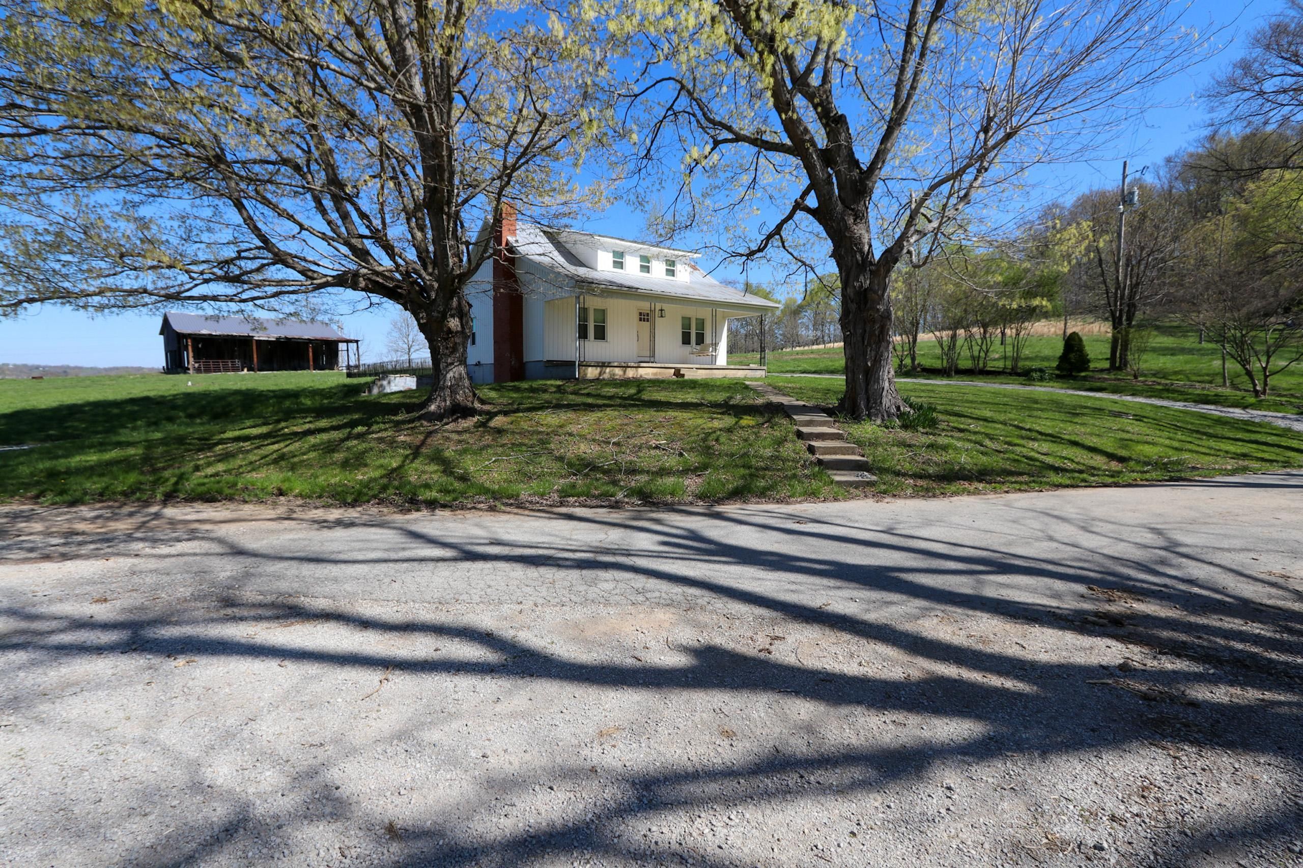 1331 Midway Road, Winchester, KY 40391 Land and Farm